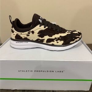 ATHLETIC PROPULSION LABS  APL ICONIC PHANTOM WOMEN SHOES